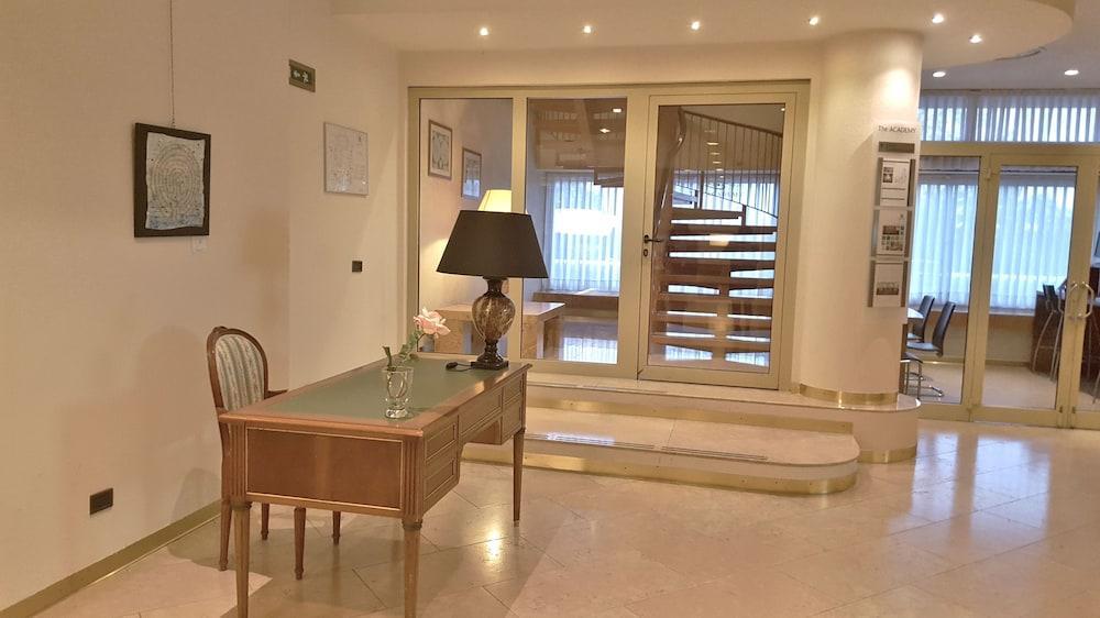 Belstay Milano Hotel 4*